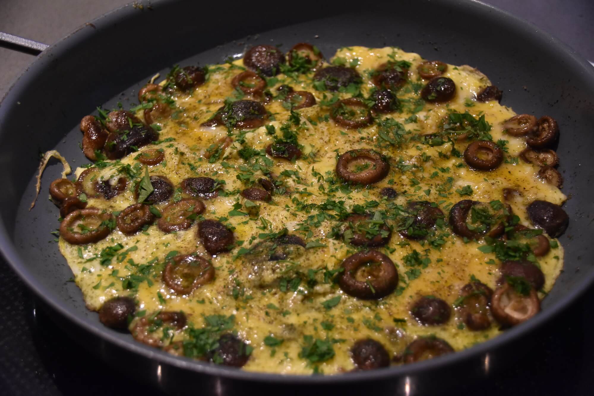 Omelet met paddenstoelen