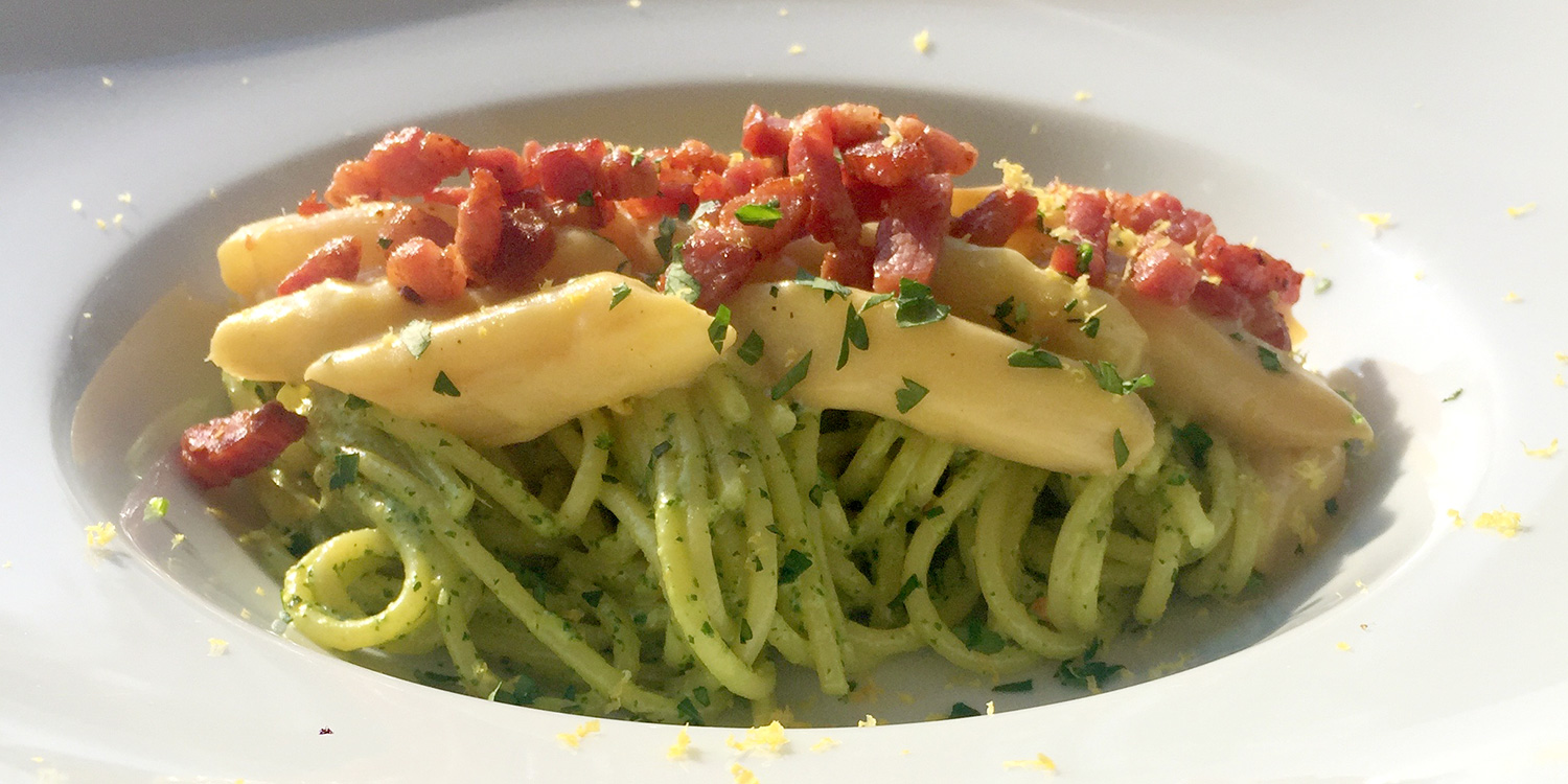 Frisse pasta met asperges: de lente op je bord!