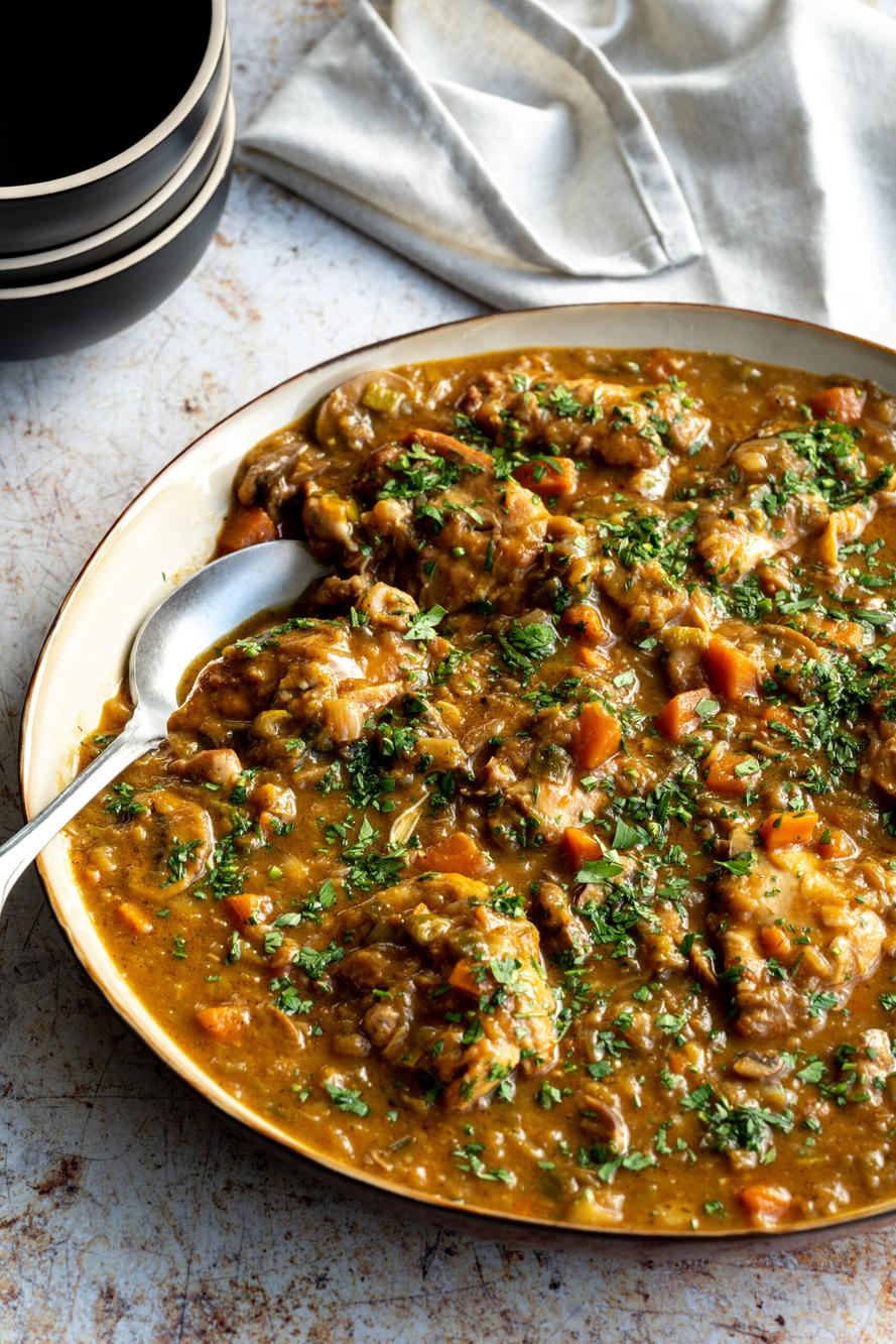 Kippenstoofpot met aubergine en miso