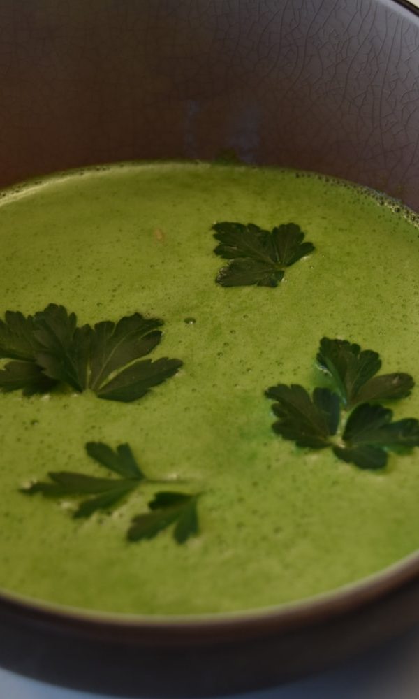 Rauwe broccolisoep met spinazie: ontdek de kracht van rauwe groenten